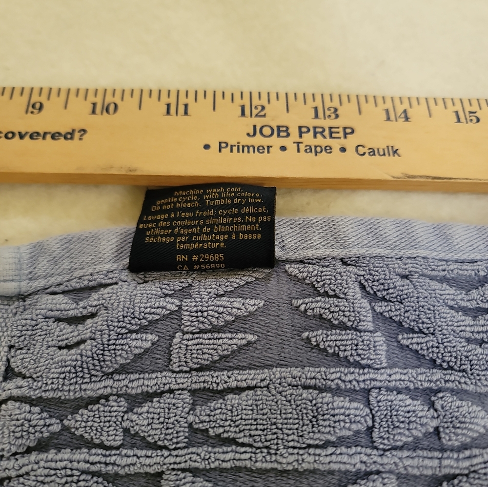 Pendleton Blue geometric Patterned Towel approx 26 × 15 inch - Picture 8 of 10
